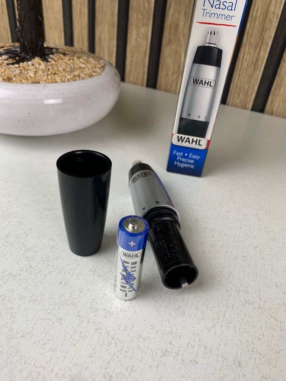 Tendeuse Nasal WAHL Portable pour homme – آلة إزالة شعر الأنف